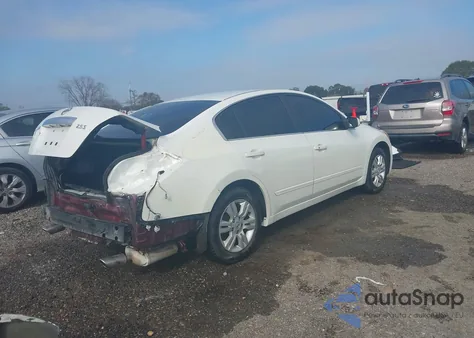 2011 Nissan Altima 2.5 S z USA, uszkodzony, nr VIN 1N4AL2AP0BN480796